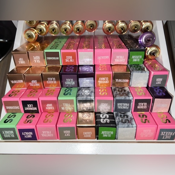 HIGH-END Mystery Box ($100.00) - Picture 9 of 16